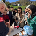 Trabzon İl Sağlık Müdürlüğü İş Birliği ile Ambulans ve Ambulansta Kullanılan Malzemelere Yönelik Tanıtım Etkinliği Gerçekleştirildi